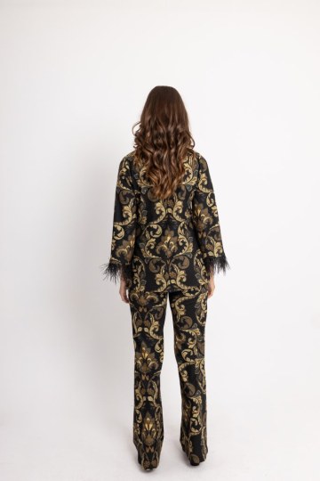 Σετ άνετο με πούπουλα στα μανίκια εμπριμέ μπεζ - 