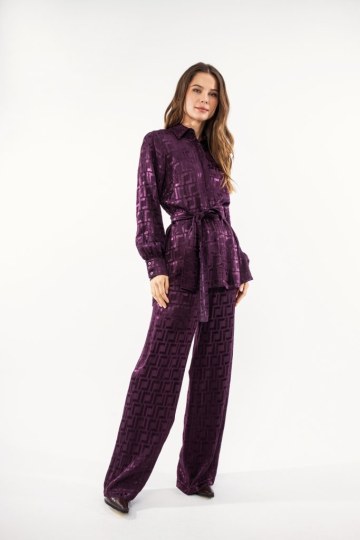 Σετ με διακριτικό μοτίβο σκούρο μωβ - 