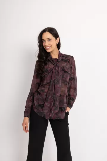 Πουκάμισο αέρινο με ιδιαίτερο δέσιμο στον λαιμό εμπριμέ