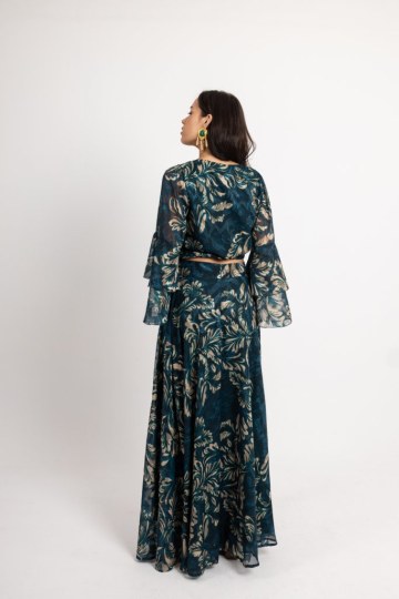 Σετ κρουαζέ με βολάν στα μανίκια και ιδιαίτερα σχέδια πετρόλ - 