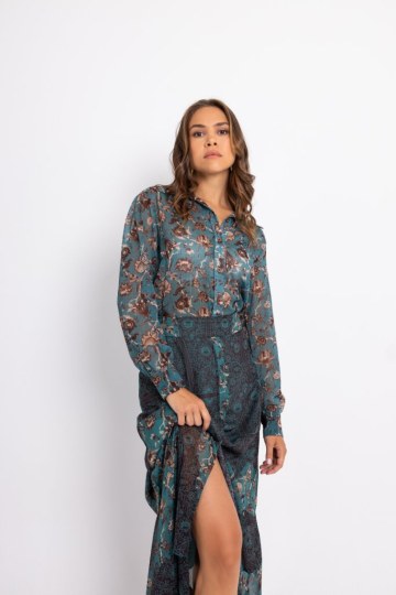 Σετ με ιδιαίτερα floral σχέδια και άνισο βολάν στη φούστα πετρόλ - 