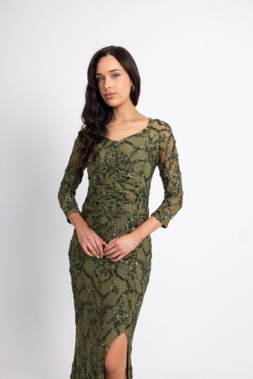 Φόρεμα maxi παγιέτα με ιδιαίτερη λαιμόκοψη και διαφάνεια στα μανίκια πράσινο - 