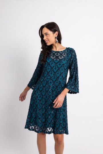 Φόρεμα midi παγιέτα με ιδιαίτερο μοτίβο και μανίκι καμπάνα πετρόλ - 