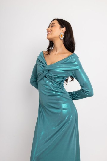 Φόρεμα μεταλιζέ με ιδιαίτερη λαιμόκοψη και εντυπωσιακό δέσιμο στο μπούστο πετρόλ - 