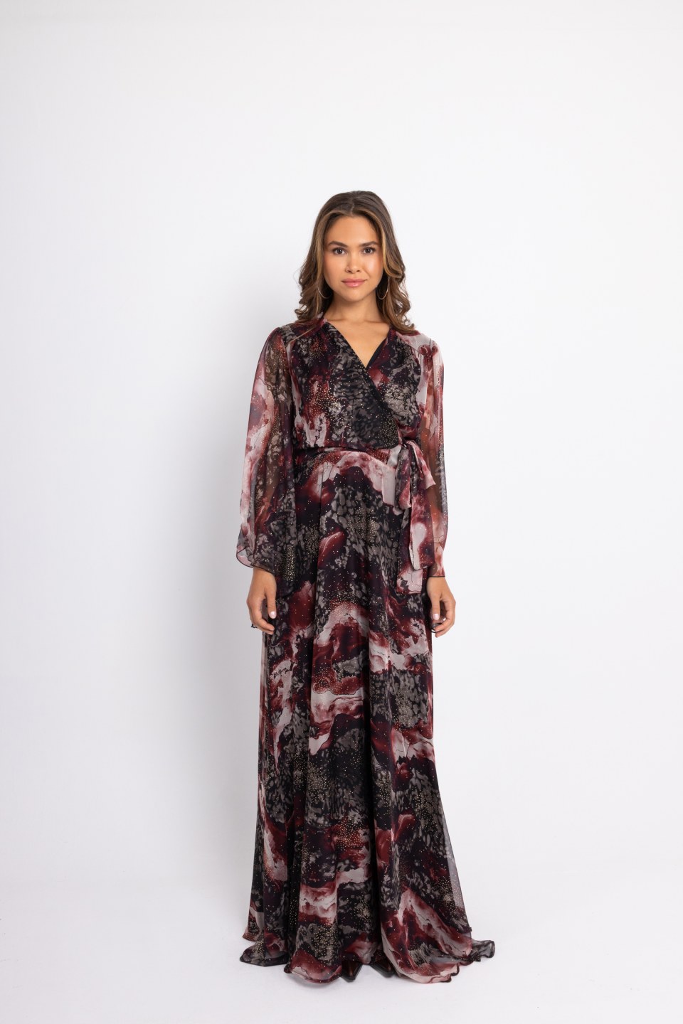 Φόρεμα maxi κρουαζέ με χρυσές λεπτομέρειες εμπριμέ μπορντώ