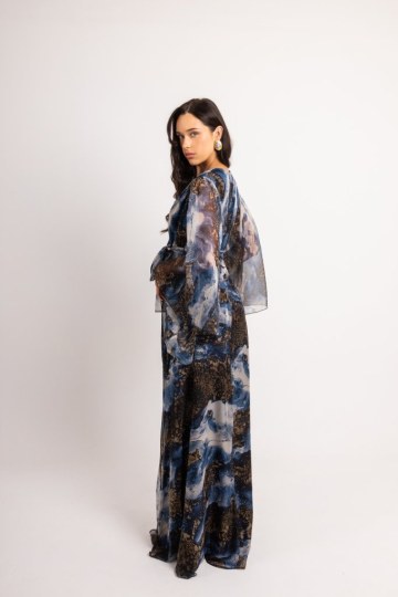 Φόρεμα maxi κρουαζέ με χρυσές λεπτομέρειες εμπριμέ μπλε - 