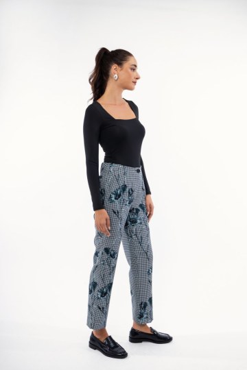 Κορμάκι μαύρο εφαρμοστό λύκρα - 