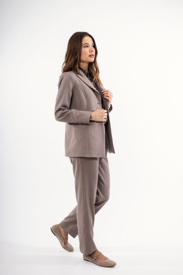 Παντελόνι υφασμάτινο με κουμπί πούρο 