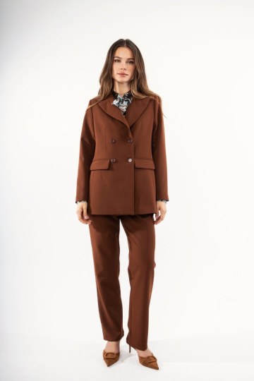 Σακάκι καφέ με γιακά και κουμπιά - 