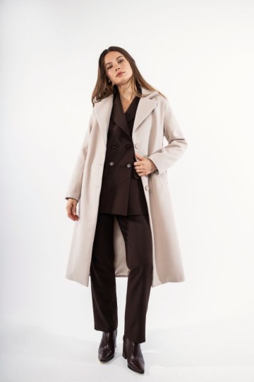 Παλτό κλασικό εκρού με ζώνη και γιακά - 