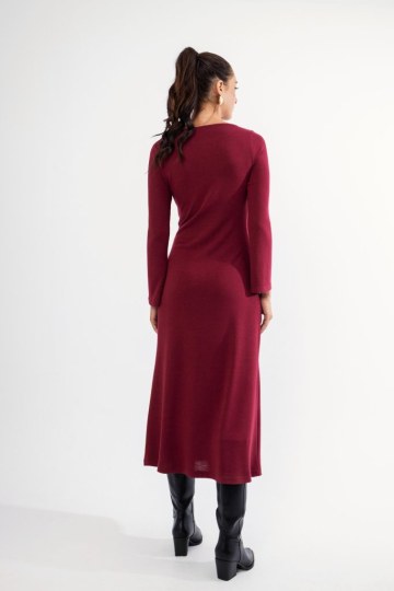 Φόρεμα μπορντώ με σούρα και κορδόνι - 