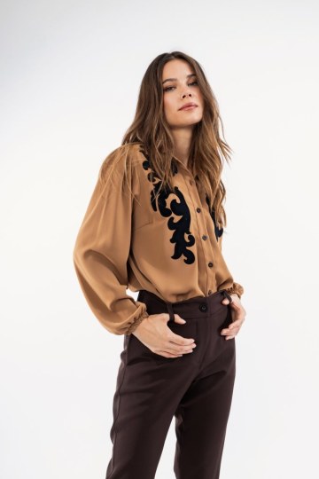 Πουκάμισο κάμελ με σχέδιο μαύρο λαχούρι - 