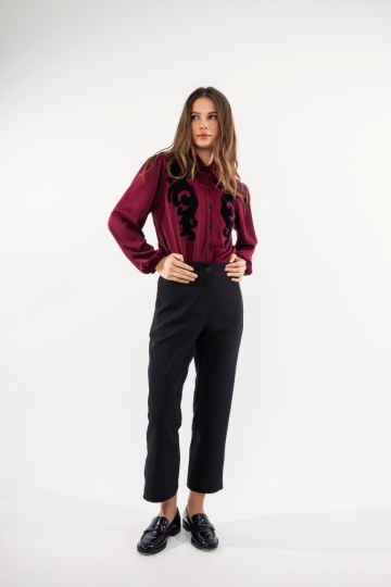 Παντελόνι ψηλόμεσο με κουμπί και κόψιμο στο κάτω μέρος μαύρο - 