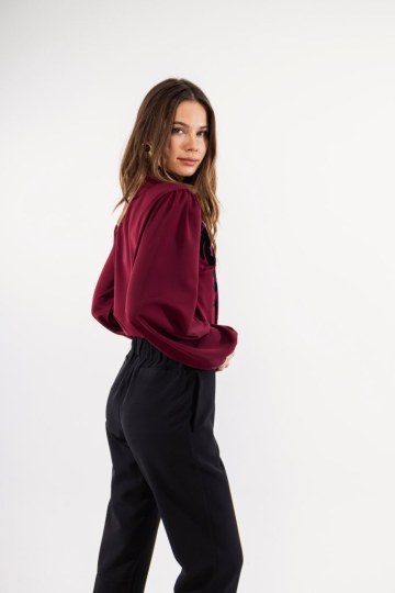 Παντελόνι ψηλόμεσο με κουμπί και κόψιμο στο κάτω μέρος μαύρο - 