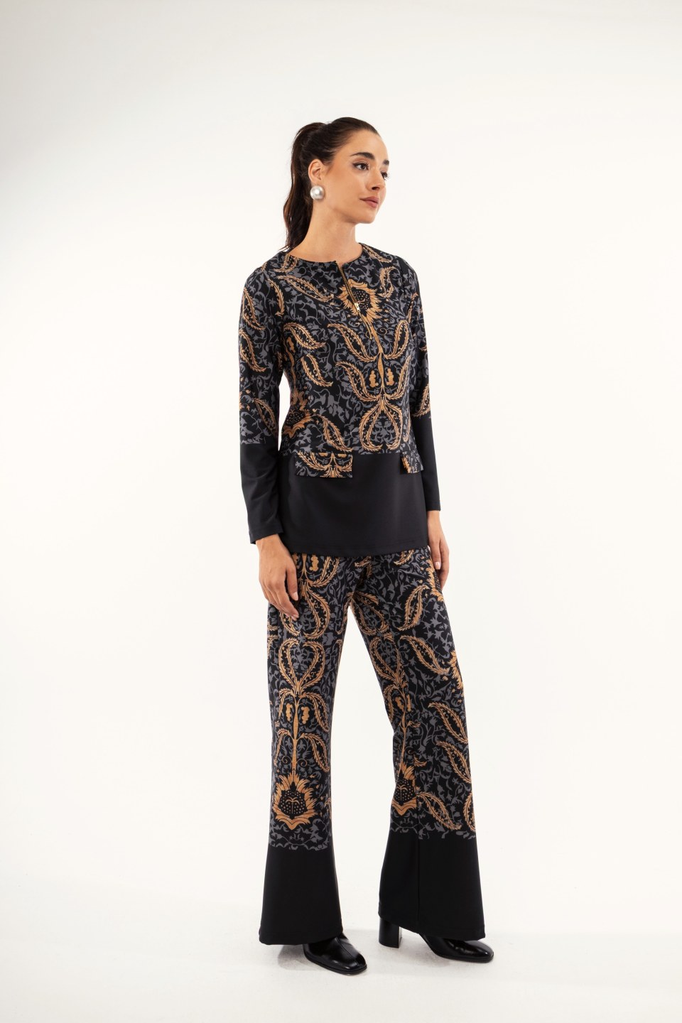 Σετ εμπριμέ με λαχούρια ταμπά