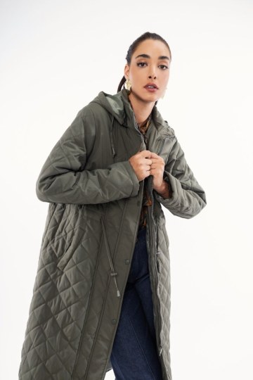 Μπουφάν μακρύ χακί καπιτονέ με φερμουάρ και κουμπιά - 