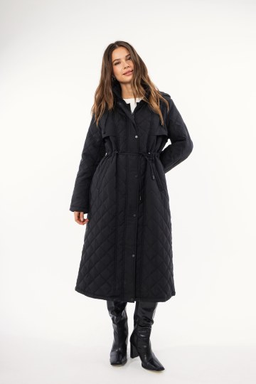 Μπουφάν μαύρο καπιτονέ με φερμουάρ και κουμπιά