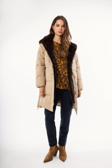 Μπουφάν μπεζ με οικολογικη γούνα εσωτερικά - 