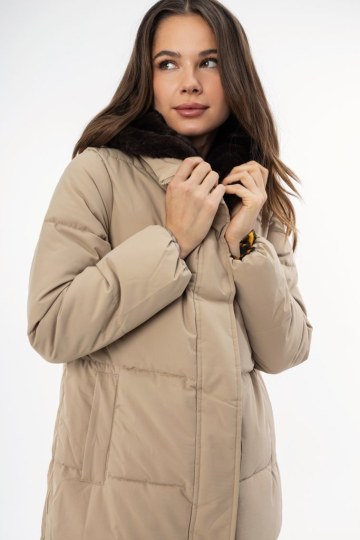 Μπουφάν μπεζ με οικολογικη γούνα εσωτερικά - 