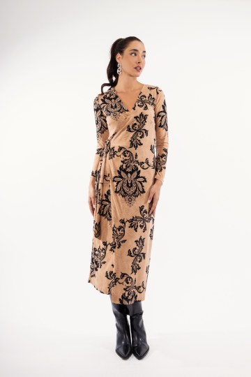 Φόρεμα μπεζ με σχέδια λαχούρια και λουλούδια