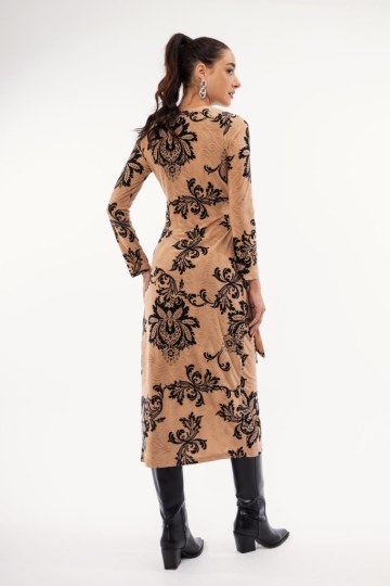 Φόρεμα μπεζ με σχέδια λαχούρια και λουλούδια - 