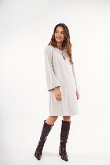 Φόρεμα σε χρώμα του πάγου με strass και πέρλες - 