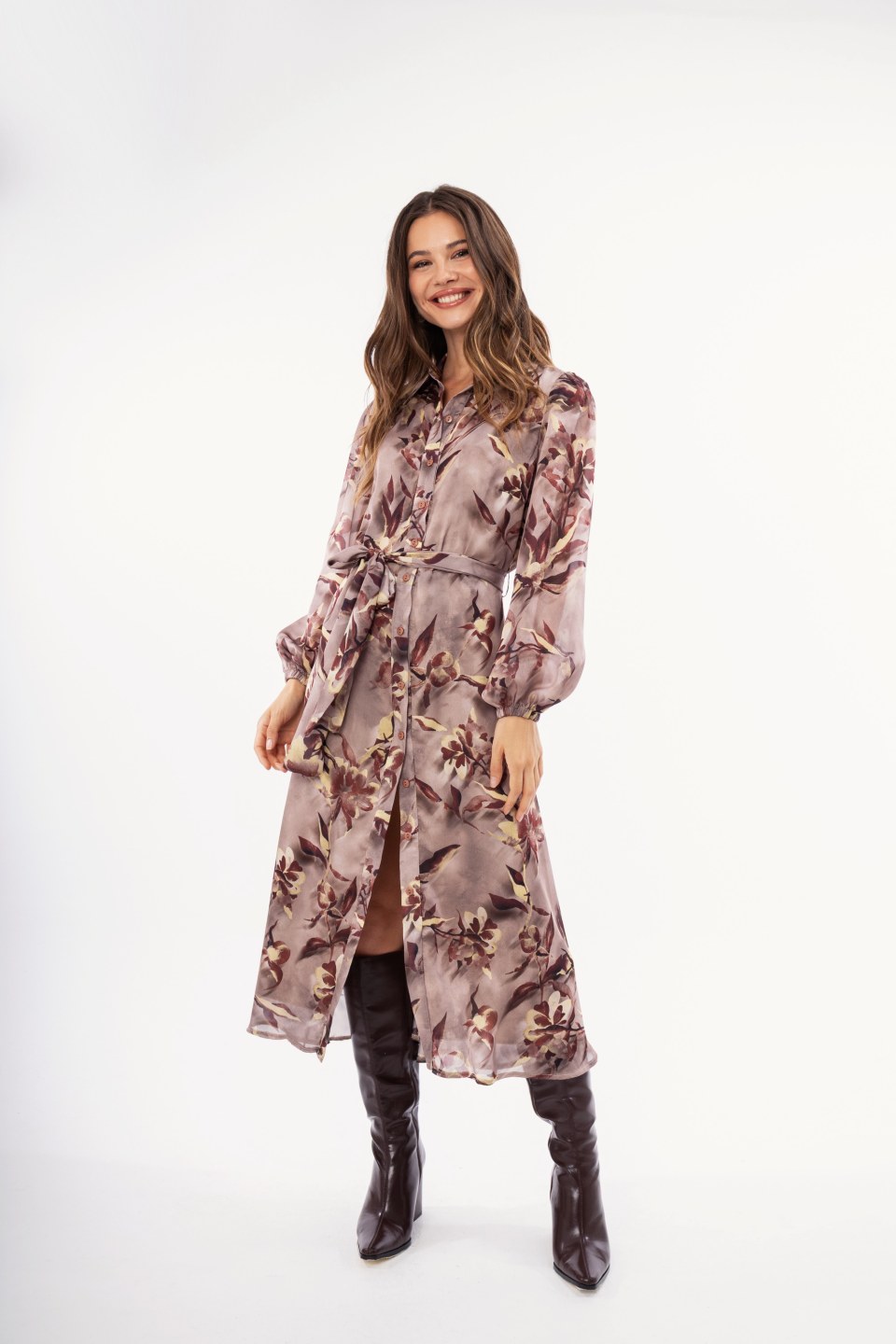 Φόρεμα midi μπεζ με φλοράλ σχέδιο