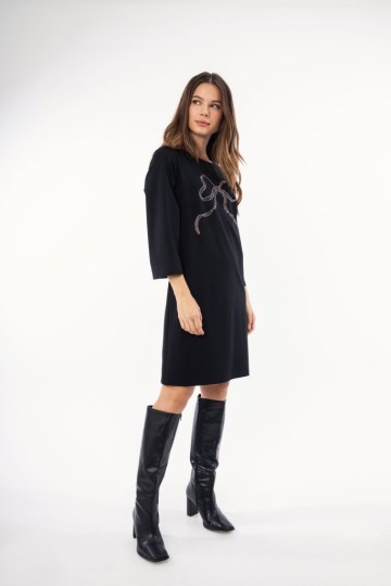 Φόρεμα μαύρο με σχέδιο φίογκο - 