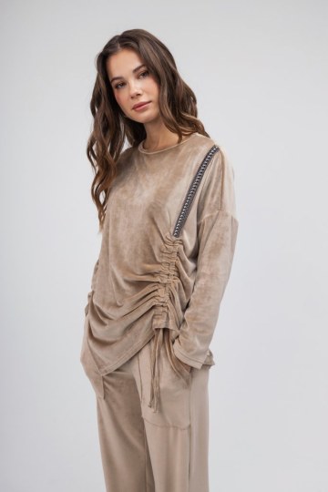 Παντελόνι μπεζ βελουτέ με τσέπες - 