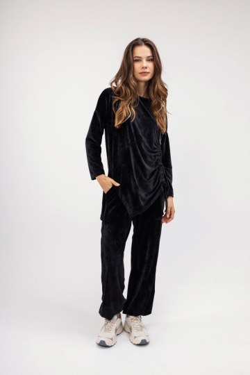 Μπλούζα μαύρη βελουτέ με σούρα - 