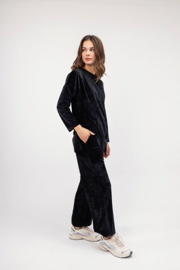 Μπλούζα μαύρη βελουτέ με σούρα - 