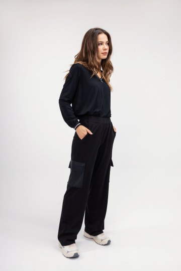 Μπλούζα μαύρη με ασημί λεπτομέρειες - 