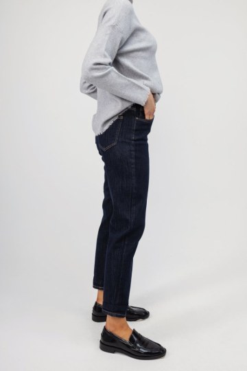 Τζιν παντελόνι mum fit σκούρο μπλε με κουμπί - 