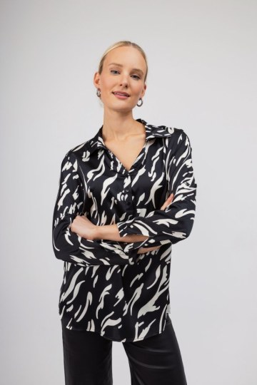 Πουκάμισο μαύρο με λευκά σχέδια - 