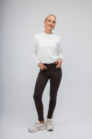 Παντελόνι  βαμβακερό καφέ με κουμπί - 