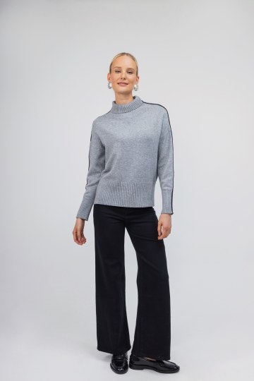 Πουλόβερ γκρι ζιβάγκο με μαύρη λεπτομέρεια