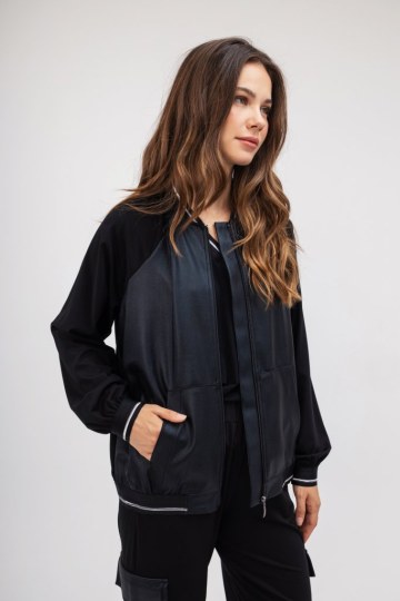 Ζακέτα-Φούτερ μαύρη με φερμουάρ - 