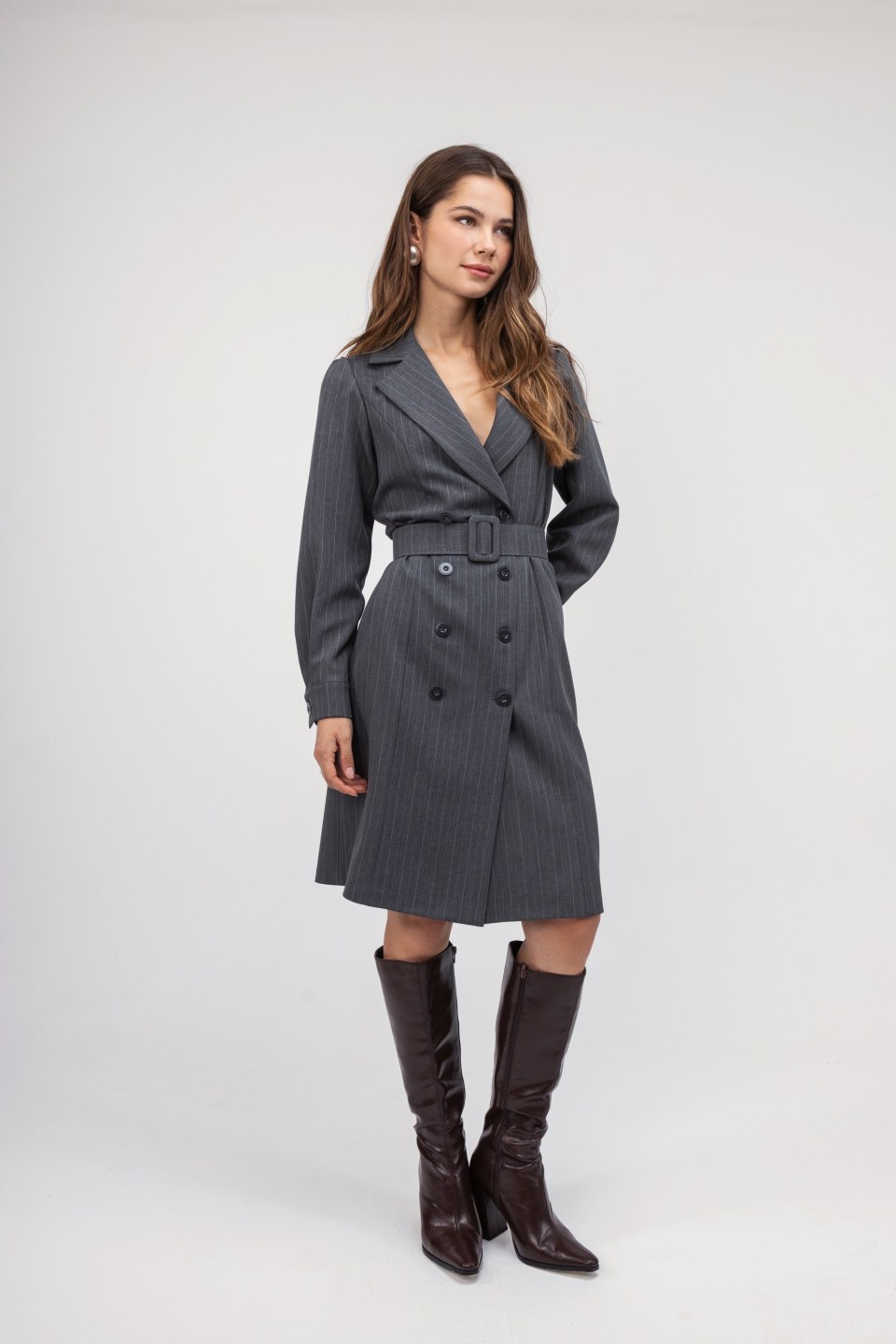 Φόρεμα γκρι ριγέ με ζώνη
