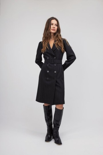 Φόρεμα μαύρο ριγέ με ζώνη - 