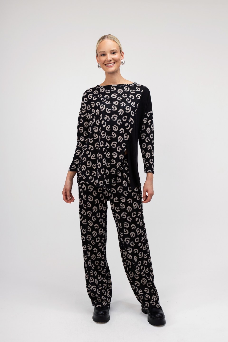 Σετ μπεζ με animal print σχέδιο