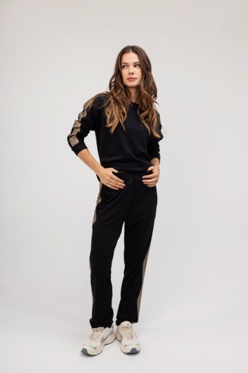 Παντελόνι μαύρο άνετο με χρυσή λεπτομέρεια - 