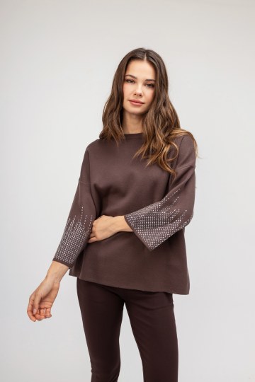 Πουλόβερ καφέ με strass