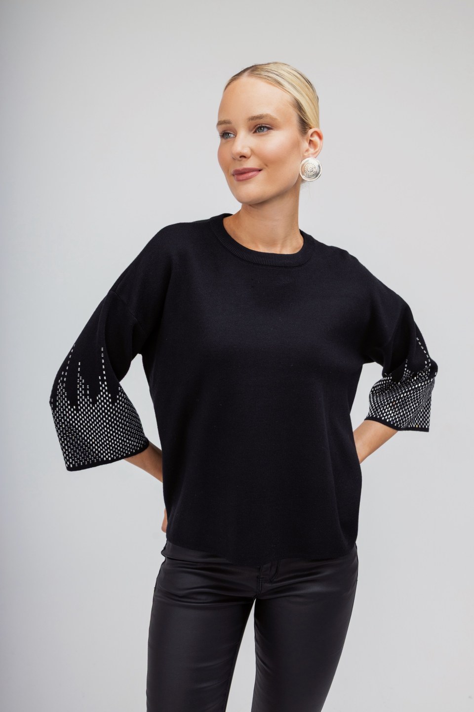 Πουλόβερ μαύρο με strass