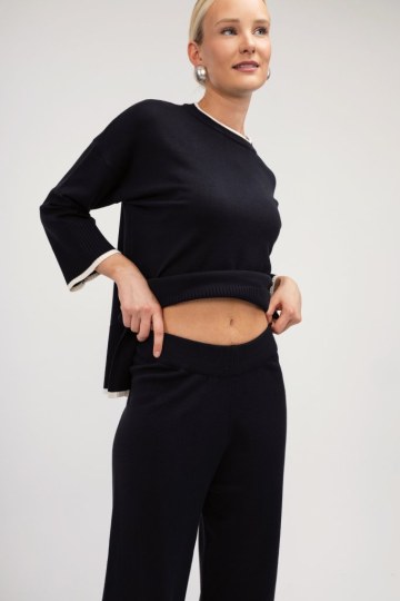  Σετ μαύρο με λευκές λεπτομέρειες - 