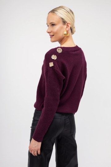 Πουλόβερ μπορντώ με χρυσά διακοσμητικά σχέδια - 