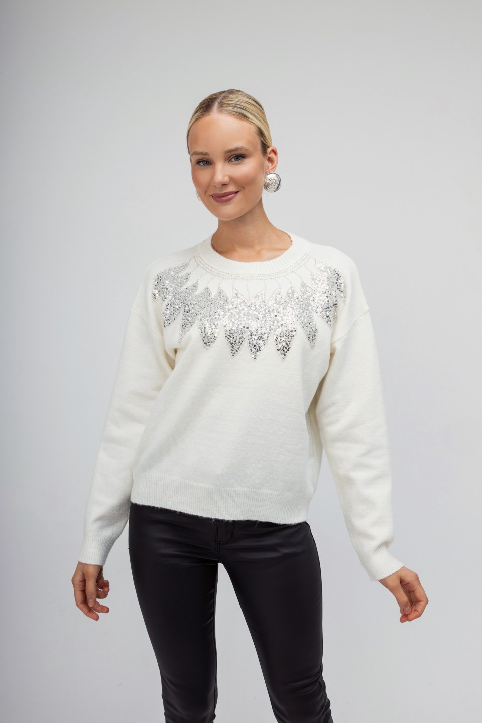 Πουλόβερ λευκό με παγιέτες σε σχέδια φύλλα