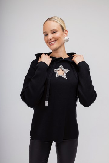 Πουλόβερ - Φούτερ μσαύρο με αστέρι και κουκούλα