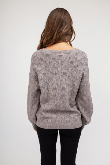 Πουλόβερ πούρο με ανάγλυφο σχέδιο - 