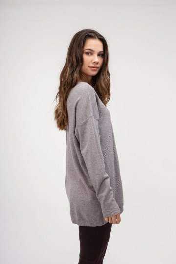 Πουλόβερ γκρι μονόχρωμο με ιδιαίτερο σχέδιο - 
