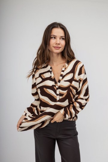 Πουκάμισο μπεζ με καφέ εμπριμέ σχέδια - 